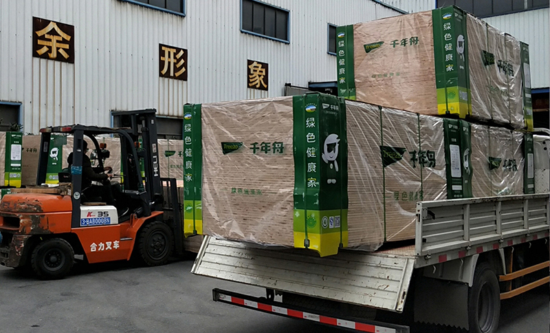 2020年3月，千年舟集團9000張板材、30000米龍骨馳援余杭良渚新城防疫復工項目。.jpg